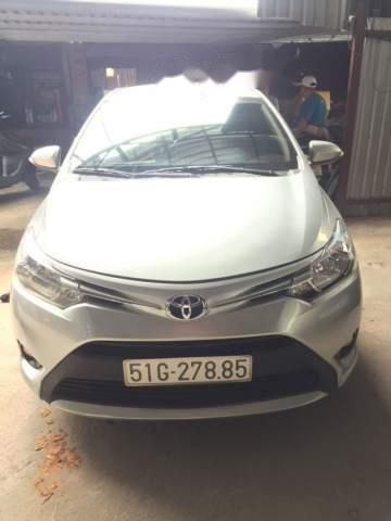 Bán xe Toyota Vios đời 2017, màu bạc