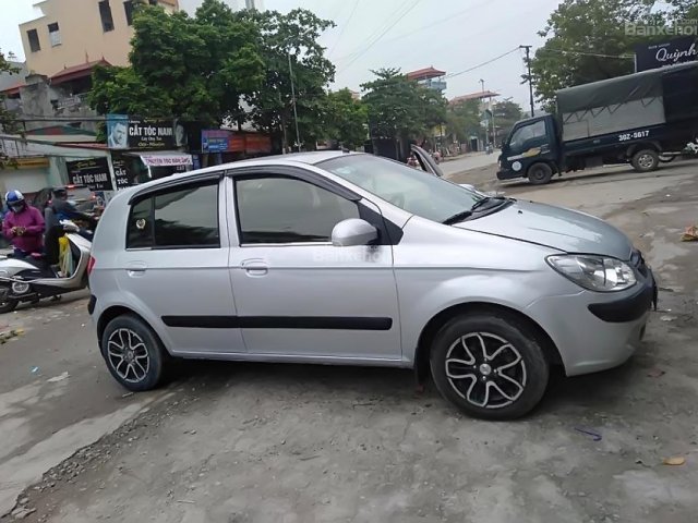 Bán ô tô Hyundai Getz 1.1 MT năm 2010, màu bạc, xe nhập xe gia đình, giá tốt