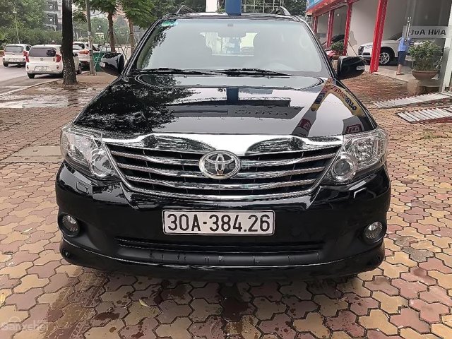 Cần bán gấp Toyota Fortuner năm 2013, màu đen