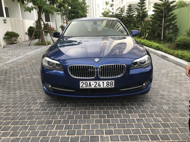 Bán BMW 5 Series sản xuất 2011 màu xanh lam, 1 tỷ 040 triệu nhập khẩu nguyên chiếc