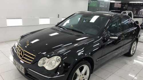 Cần bán Mercedes C280 3.0 AT 2005, màu đen số tự động, giá 265tr0