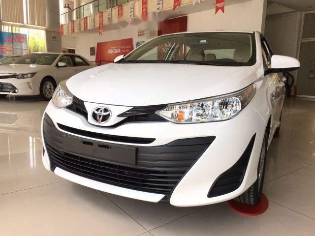 Cần bán xe Toyota Vios năm 2018, màu trắng