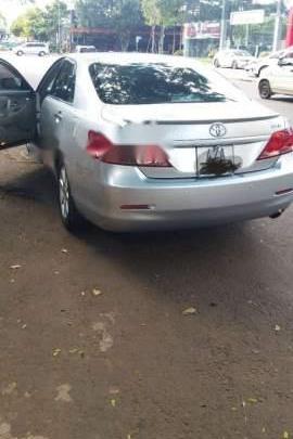 Bán xe Toyota Camry đời 2008, màu bạc, 560tr