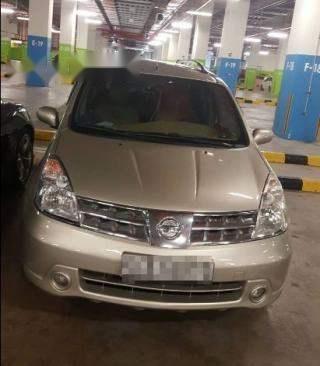 Cần bán gấp Nissan Grand livina MT sản xuất 2011 