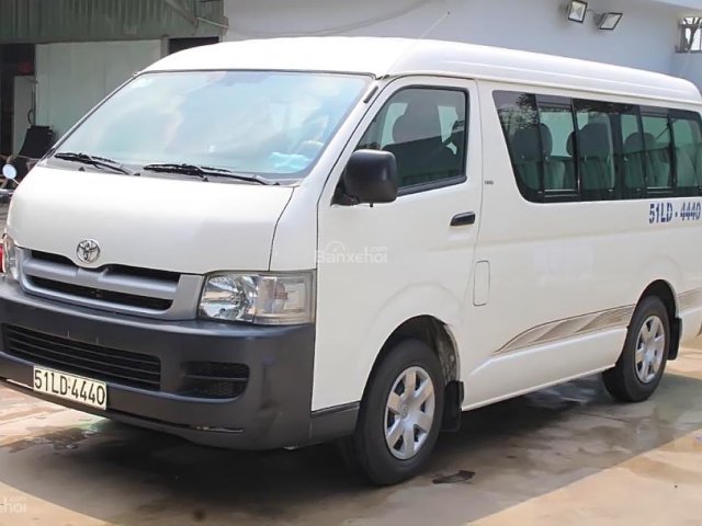 Bán Toyota Hiace năm 2005, màu trắng, 210 triệu