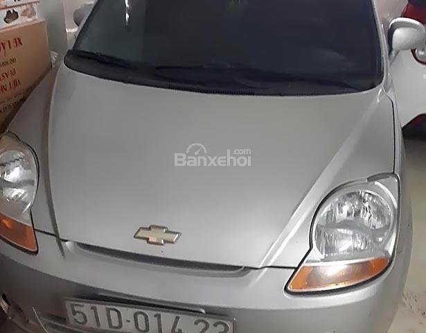 Bán Chevrolet Spark năm sản xuất 2013, màu bạc, xe nhập còn mới