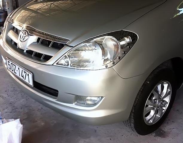 Cần bán Toyota Innova G đời 2007, màu bạc chính chủ