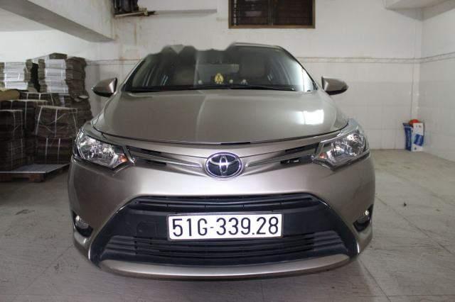 Cần bán lại xe Toyota Vios sản xuất 2017, màu bạc