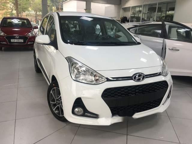 Bán xe Hyundai Grand i10 năm 2018, màu trắng 