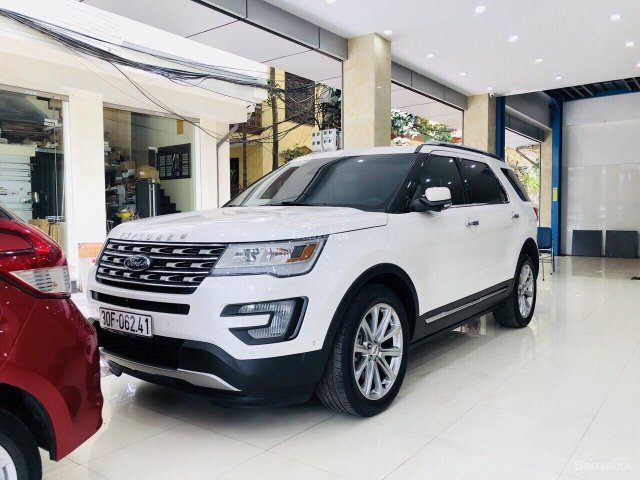 Em bán Ford Explorer-Limited 2.3L EcoBoost sx 2017 new: 99,99%, hỗ trợ ngân hàng, đẹp lung linh. Mr Trung 0988 599 025