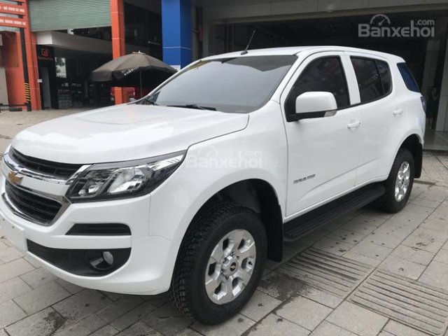 Chevrolet Trailblazer nhập khẩu MT, 4x2, màu trắng, ưu đãi lên tới 50 triệu, hỗ trợ vay trả góp, thủ tục nhanh gọn