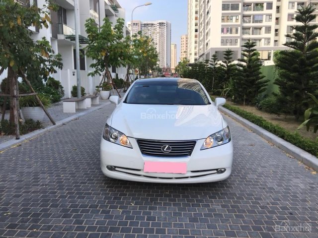 Em bán chiếc Lexus ES350 đời 2009 màu trắng, nhập Mỹ bản full