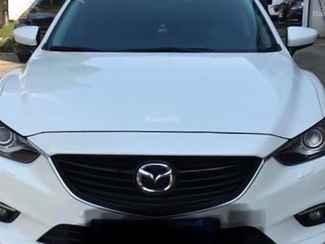 Cần bán Mazda 6 2.5AT 2016, màu trắng