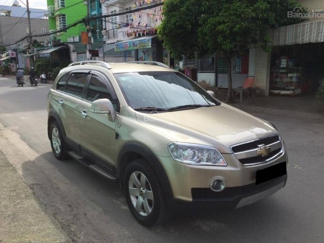 Cần bán xe Chevrolet Captiva 2009 số sàn, máy xăng, màu vàng cát