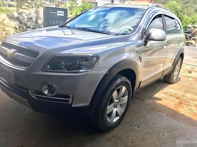 Bán ô tô Chevrolet Captiva sản xuất 2010, màu bạc, nhập khẩu