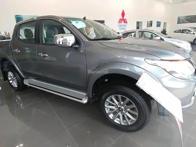 Bán Mitsubishi Triton 4x2 MT năm 2018, màu xám, nhập khẩu Thái Lan0