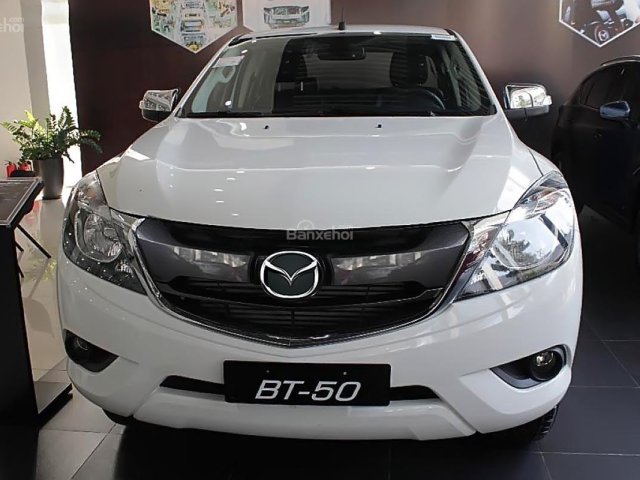 Bán xe BT50 2018 không gian nội thất rộng0