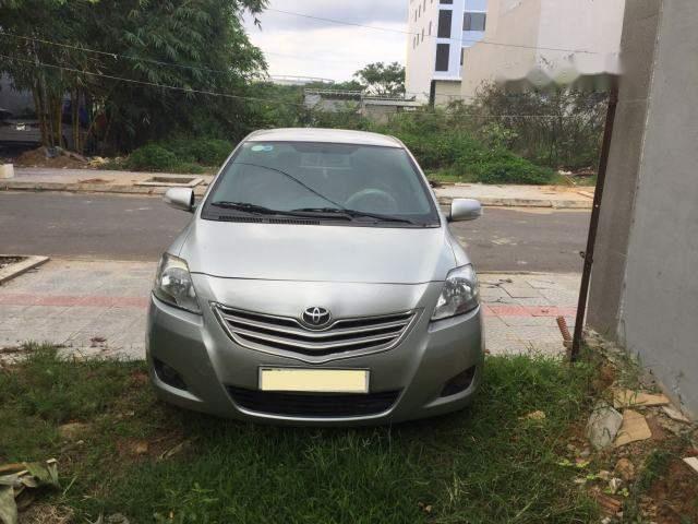 Bán Toyota Vios sản xuất 2011, màu bạc số sàn