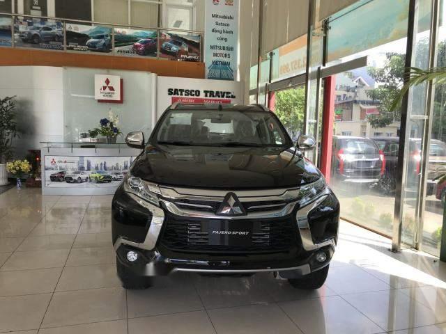 Bán ô tô Mitsubishi Pajero sản xuất năm 2018, màu đen, giá tốt