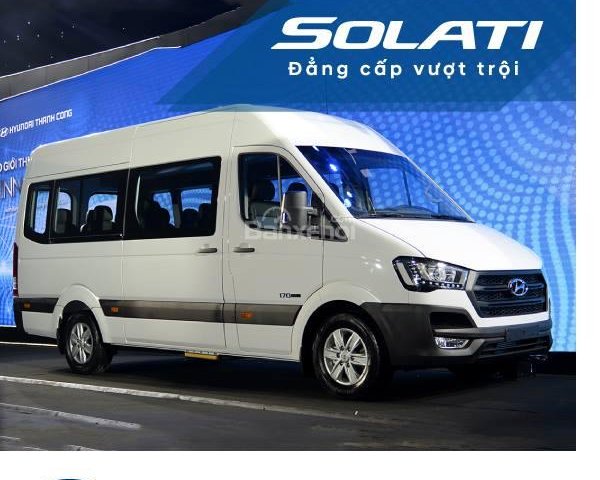 Bán ô tô Hyundai Solati năm 2018, màu bạc