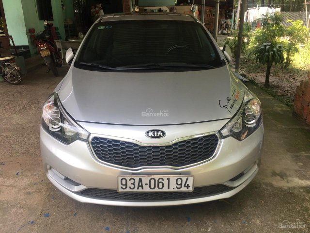 Bán Kia K3 1.6AT màu bạc số tự động, sản xuất 2015, biển tỉnh, chạy 35000km