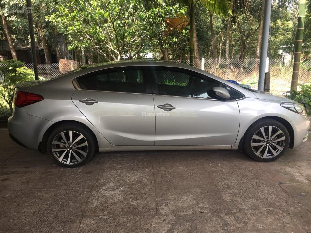 Bán Kia K3 1.6AT 2015, màu bạc, đúng chất, giá TL, hỗ trợ góp