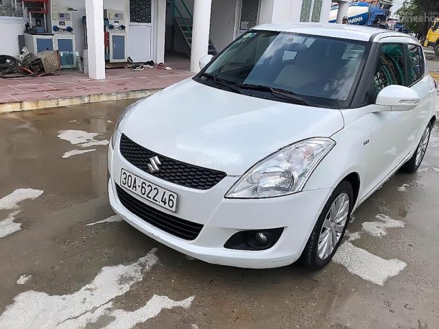 Bán ô tô Suzuki Swift 2015, màu trắng, sử dụng ít