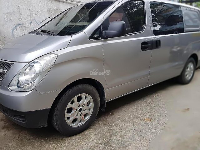 Bán Hyundai Grand Starex 2011 số tay, bán tải 6 chỗ 800kg