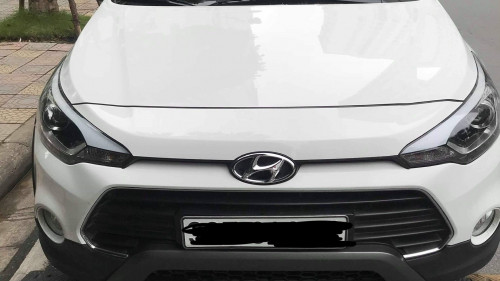 Xe Hyundai i20 AT sản xuất năm 2016, màu trắng chính chủ