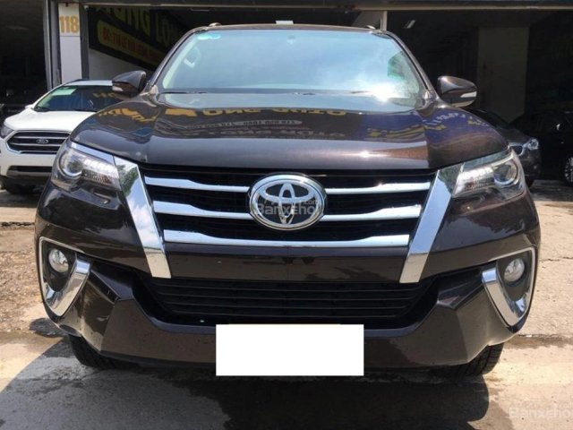 Bán Toyota Fortuner 2.7 FV sản xuất năm 2017, số tự động, màu nâu, hai cầu