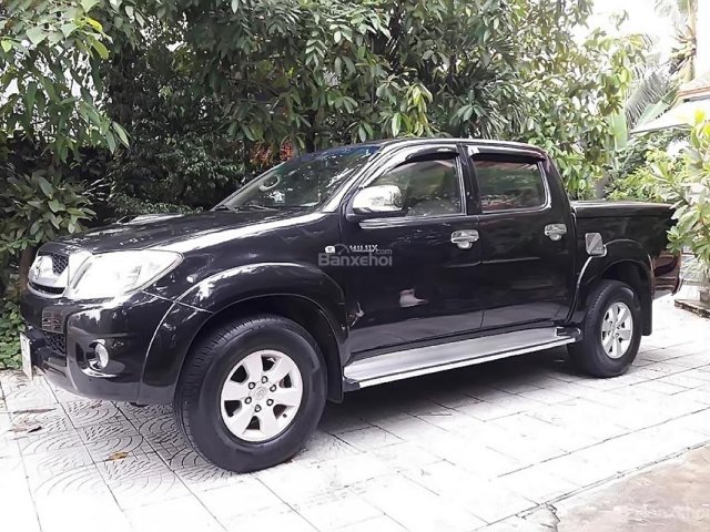 Bán Toyota Hilux 3.0G 4x4 MT đời 2011, màu đen, nhập khẩu nguyên chiếc 0