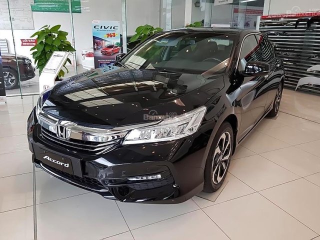 Bán Honda Accord đời 2018, màu đen, nhập khẩu