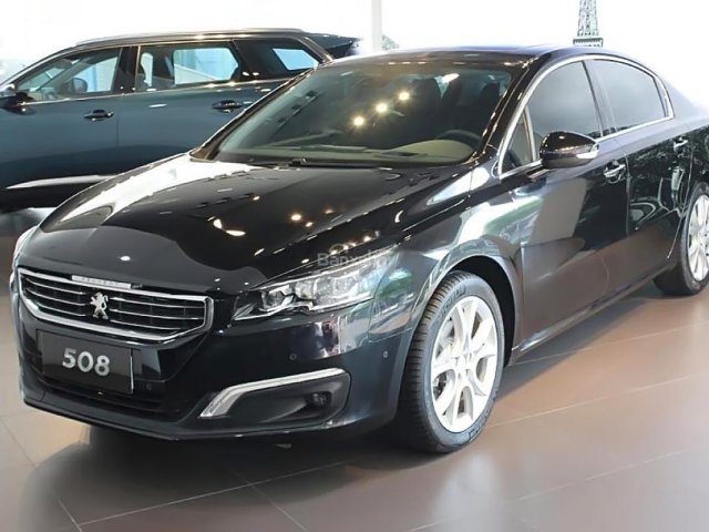 Bán Peugeot 508 1.6AT đời 2018, màu đen