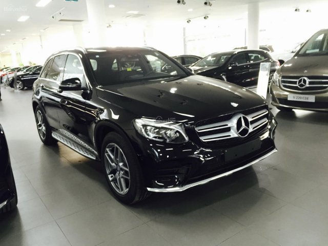 Đại lý chính hãng lớn nhất Việt Nam bán GLC 300 AMG 2018 - Xe giao sớm - Cùng nhiều quà tặng