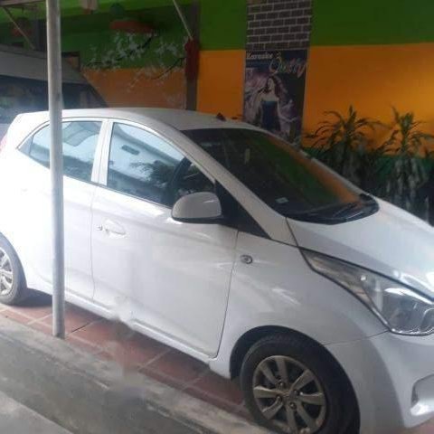 Bán ô tô Hyundai Eon 2012, màu trắng, xe đẹp long lanh