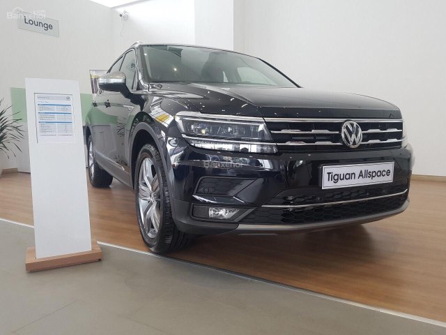 Volkswagen Phạm Văn Đồng bán Volkswagen Tiguan Allspace sản xuất năm 2018 đủ màu, có xe giao ngay, ưu đãi hấp dẫn