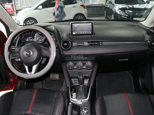 Bán Mazda 2 Hacthback 1.5AT màu đỏ, số tự động, 5 cửa, sản xuất T2/2018