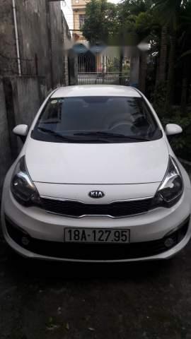 Cần bán lại xe Kia Rio MT đời 2015, màu trắng, xe nhập