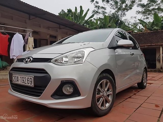 Bán Hyundai Grand i10 năm sản xuất 2016, màu bạc, nhập khẩu, giá chỉ 350 triệu