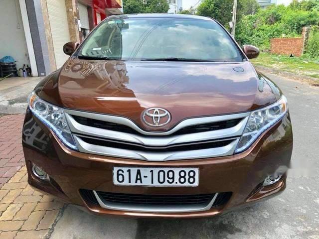 Cần bán xe Toyota Venza 3.5AT đời 2009, màu nâu, xe nhập, giá tốt