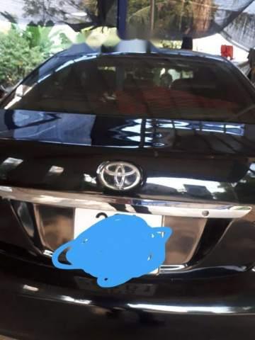 Cần bán Toyota Yaris đời 2006, màu đen, nhập khẩu, giá tốt