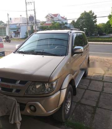 Cần bán Isuzu Hi lander đời 2006, màu vàng cát0