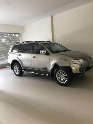 Nhà bán xe Mitsubishi Pajero đời 2012, màu bạc, 579 triệu