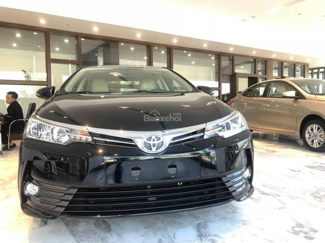 Bán Toyota Corolla Altis 1.8 E MT đủ màu, nhiều ưu đãi, giao xe ngay