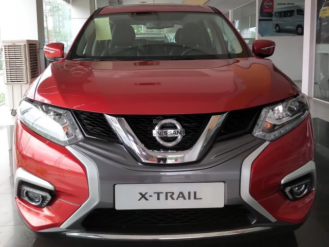 Cần bán Nissan X trail SL Luxury sản xuất năm 2018, màu đỏ