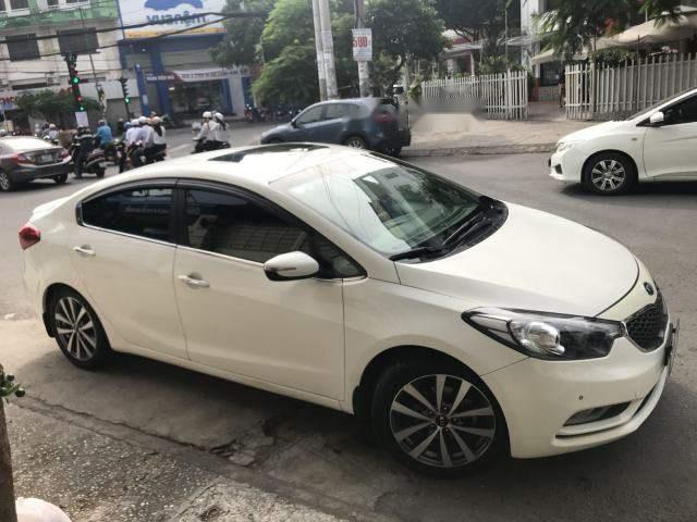 Cần bán Kia K3 1.6 AT năm sản xuất 2013, màu trắng