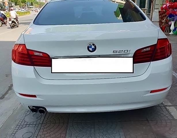 Bán ô tô BMW 5 Series 520i năm 2014, màu trắng số tự động