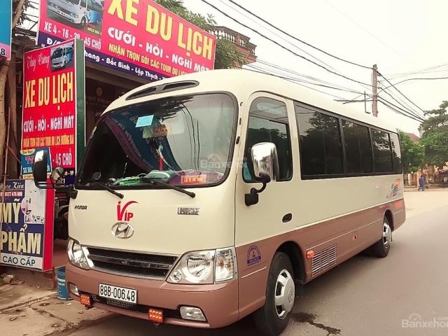 Bán Hyundai County Limousine sản xuất 2016, màu kem (be)