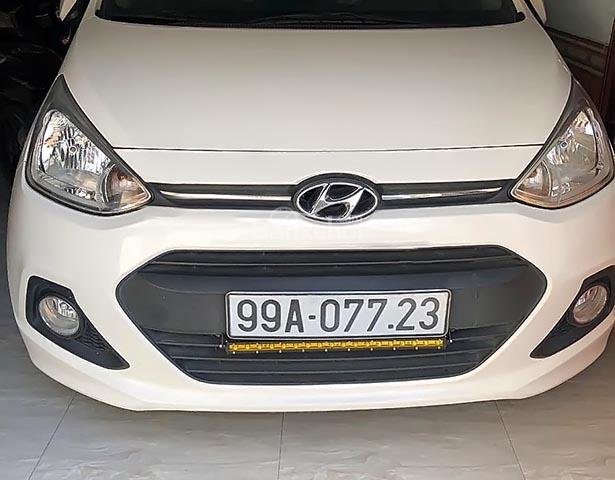 Cần bán xe Hyundai Grand i10 đời 2014, màu trắng, nhập khẩu