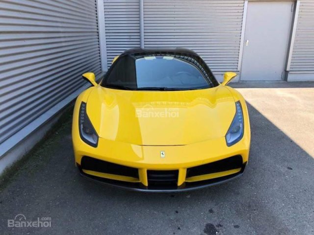 Bán Ferrari 488 Spider màu vàng sản xuất 2018, nhập khẩu nguyên chiếc mới 100%